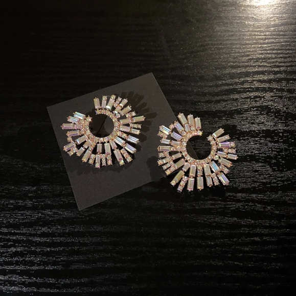 Gorgeous Statement Crystal Earrings - Picture 4 of 5